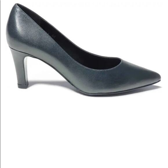 Vaneli Ramses navy women’s pointed toe 3” heel pump. Size 9m. new in box - Picture 3 of 5